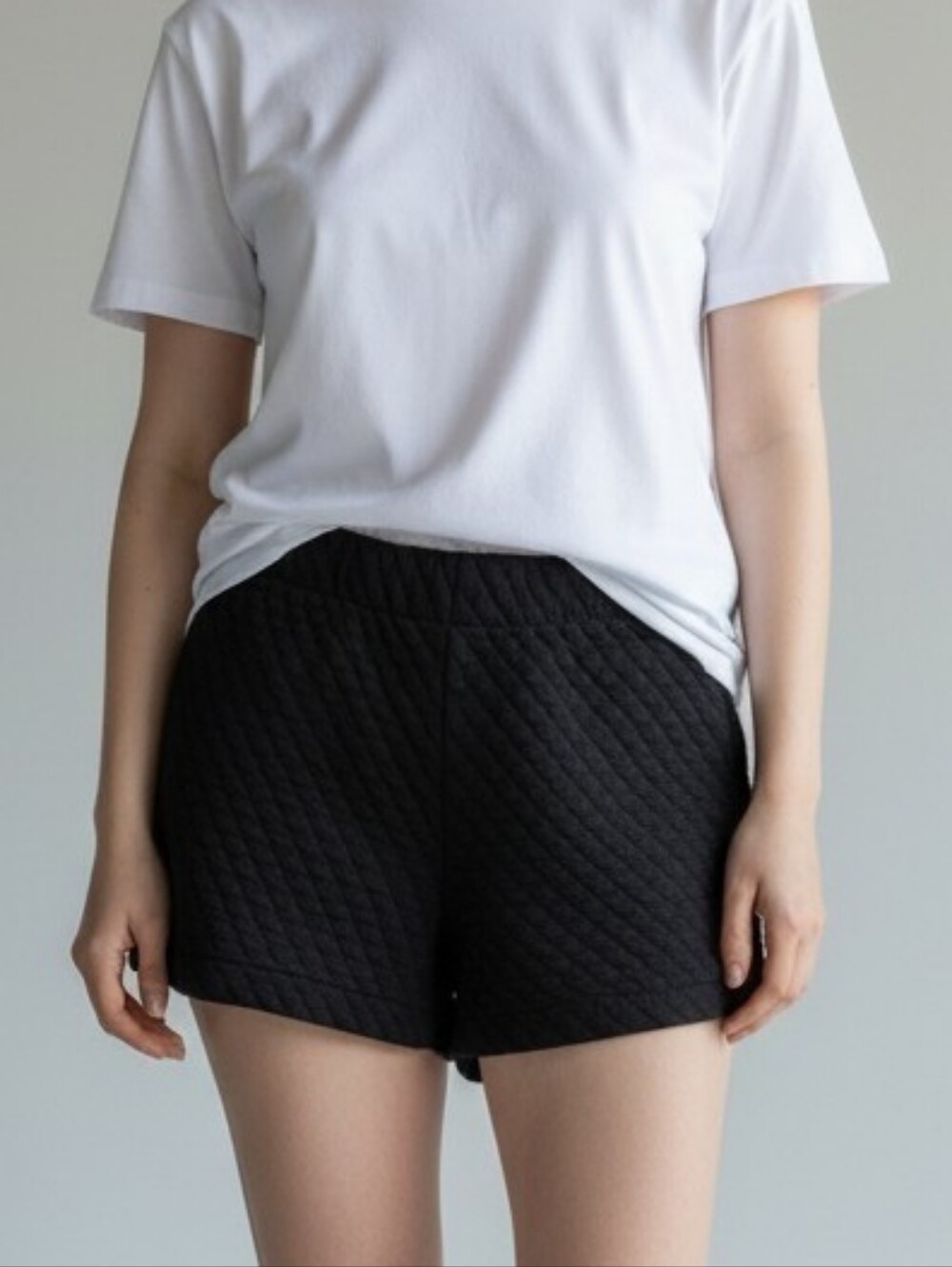 Twik By Simons Quilted Black High-Waist Shorts Size Medium